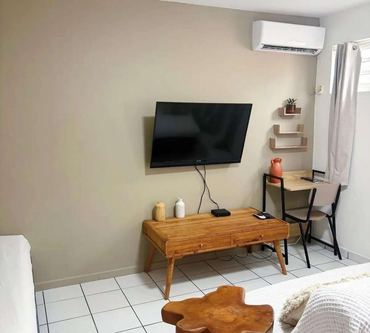 La Luciole - F1 Climatise Au Coeur De Fort-De-France Apartment